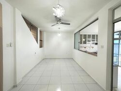 Sixth Avenue (D10), Terrace #524114371